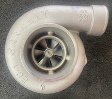 Load image into Gallery viewer, GARRETT GT3582R - 0.63A/R 675HP Turbo (T3)