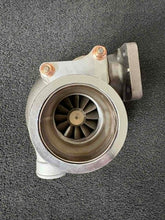 Load image into Gallery viewer, SPTHX5460-.63A/R HX30/35 MFS C/W Turbocharger
