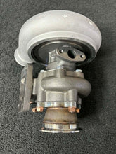 Load image into Gallery viewer, SPTHX5455-.63A/R HX30/35 Turbocharger TD42
