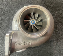 Load image into Gallery viewer, GARRETT GT3582R - 0.63A/R 675HP Turbo (T3)
